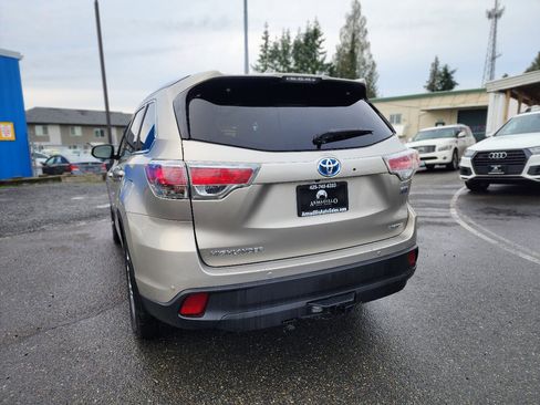 Used 2015 Toyota Highlander Limited Platinum image 8