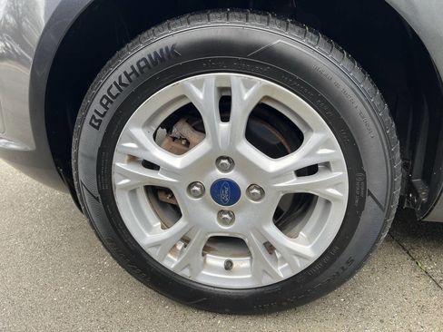 Used 2016 Ford Fiesta SE w/ Cold Weather Package image 24