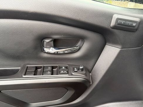 Used 2023 Nissan Titan PRO-4X w/ Pro-4x Convenience Package AWD/4WD image 24