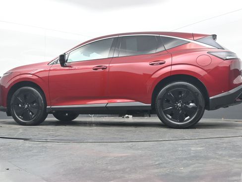 Certified 2025 Nissan Murano SV image 27