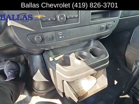Used 2010 Chevrolet Express 2500 RWD image 14