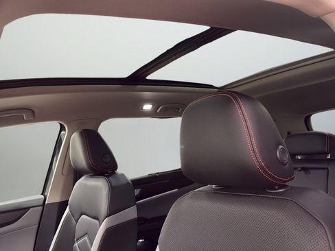 New 2026 Volkswagen Atlas Peak Edition AWD/4WD image 19