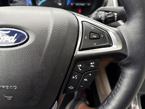 Used 2023 Ford Edge Titanium AWD/4WD image 19