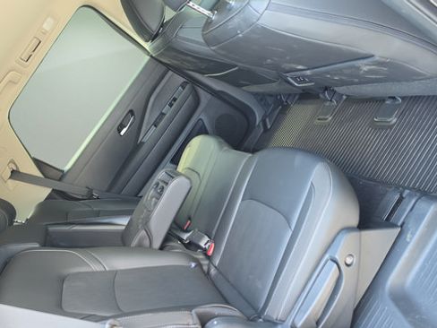 Used 2026 Nissan Pathfinder SL AWD/4WD image 13