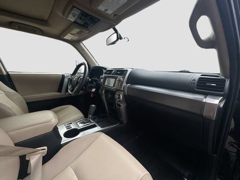 Used 2019 Toyota 4Runner SR5 Premium RWD image 29