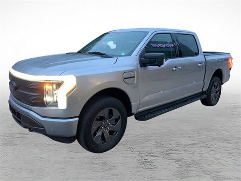 Used 2023 Ford F150 Lightning XLT w/ Equipment Group 312A High image 6