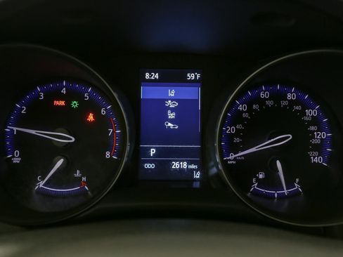 Used 2022 Toyota C-HR XLE image 34