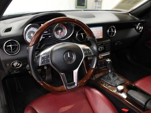 Used 2012 Mercedes-Benz SLK 350 image 19