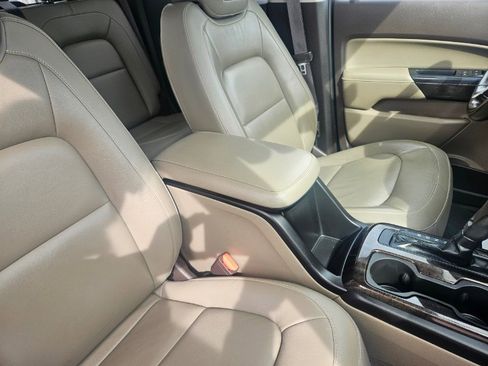 Used 2016 GMC Canyon SLT w/ Driver Alert Package image 12