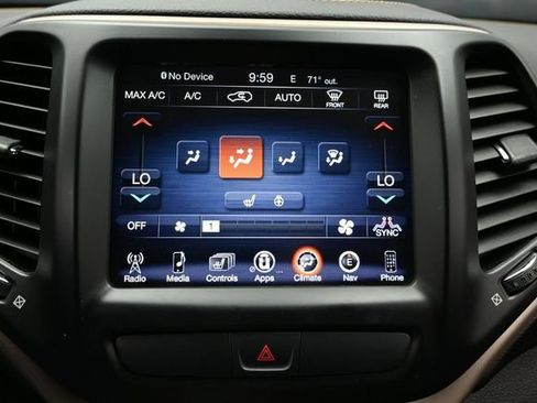 Used 2017 Jeep Cherokee High Altitude AWD/4WD image 33