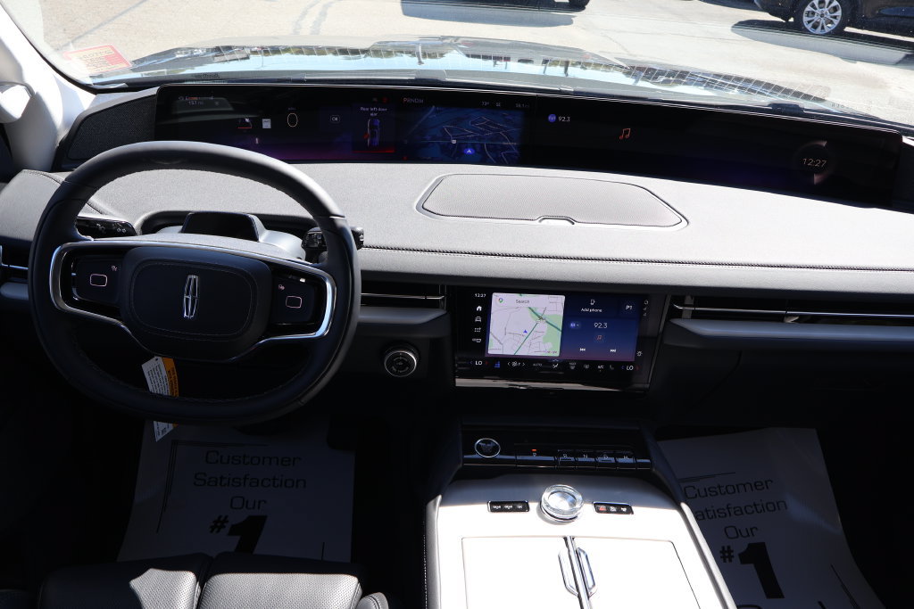New 2027 Lincoln Navigator Reserve AWD/4WD image 6