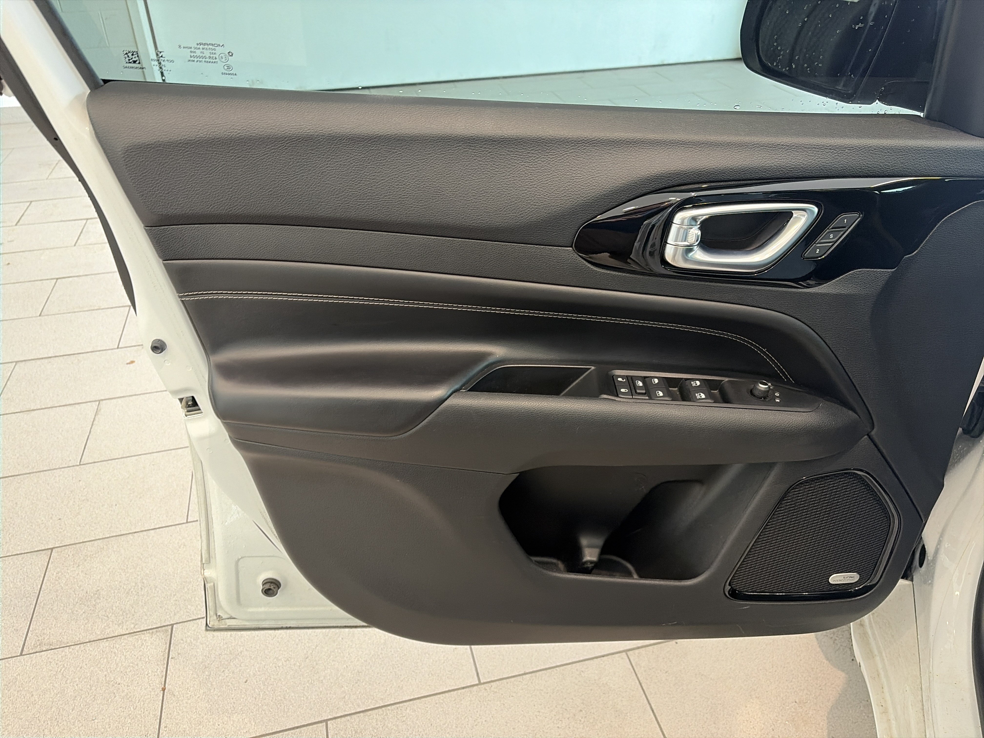 Used 2022 Jeep Compass High Altitude AWD/4WD image 11