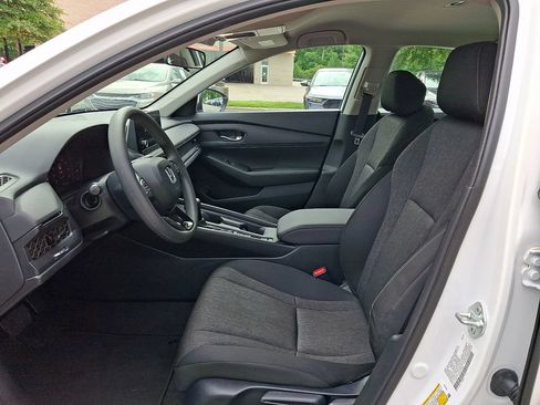 Used 2024 Honda Accord LX image 13