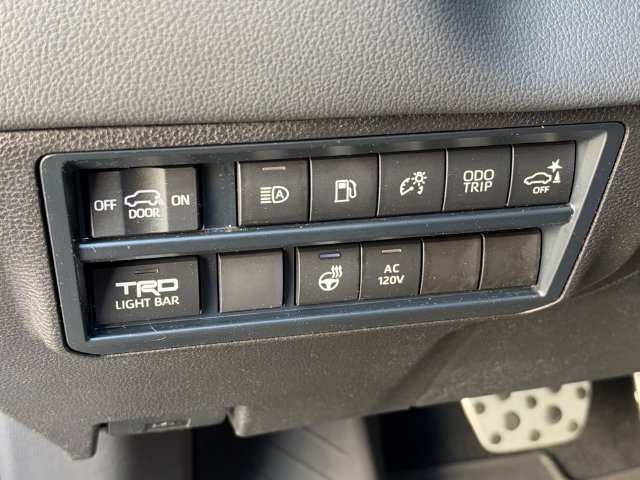 Used 2025 Toyota Sequoia TRD Pro AWD/4WD image 20