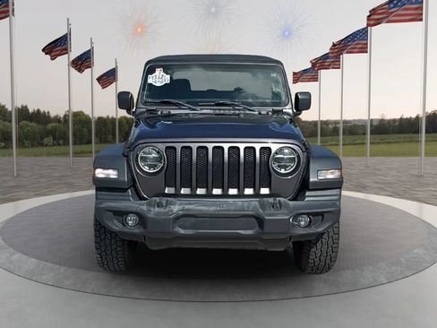 Used 2020 Jeep Wrangler Sport AWD/4WD image 2