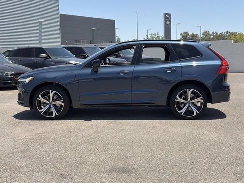 Certified 2022 Volvo XC60 T8 R-Design w/ Advanced Package AWD/4WD image 9