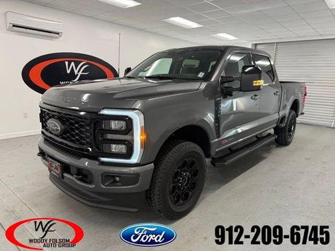 New 2026 Ford F250 4x4 Crew Cab Super Duty image 1