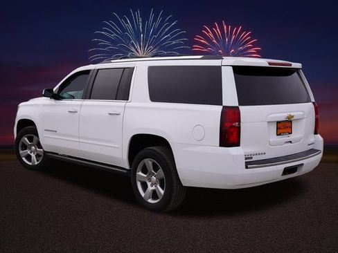 Used 2020 Chevrolet Suburban Premier w/ Max Trailering Package AWD/4WD image 7