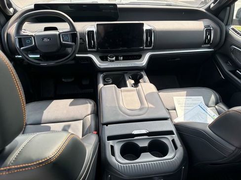 Used 2025 Ford Expedition Tremor image 24
