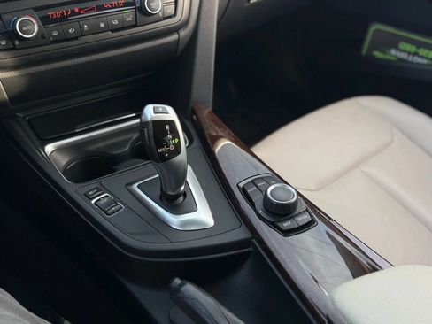 Used 2015 BMW 320i xDrive Sedan image 21