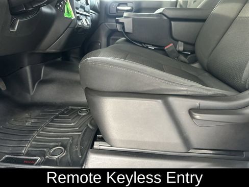 Used 2021 Chevrolet Silverado 2500 Custom w/ Custom Value Package image 14