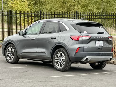 Used 2022 Ford Escape SEL image 6