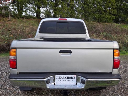 Used 2002 Toyota Tacoma PreRunner image 9