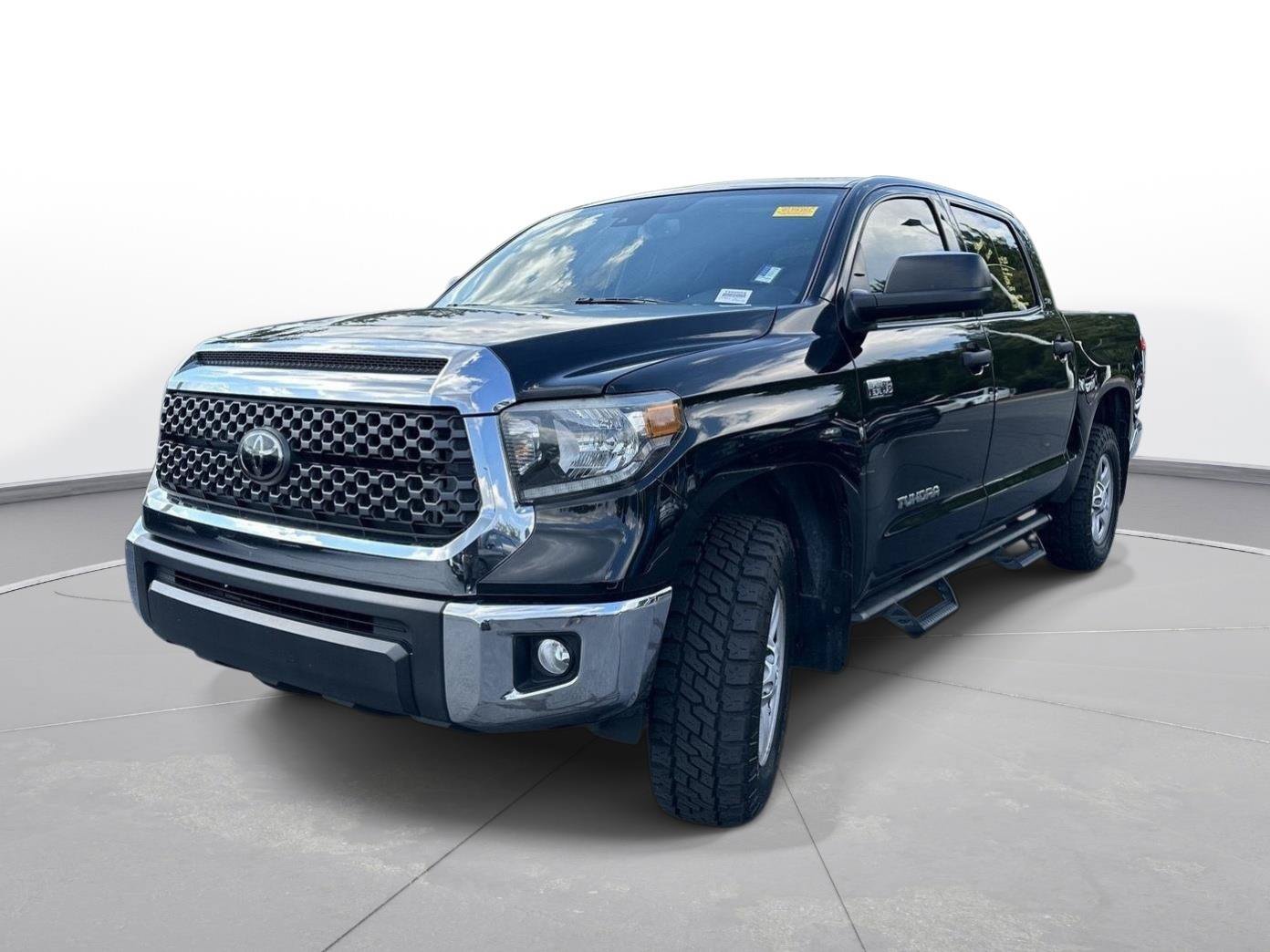 Used 2021 Toyota Tundra SR5 w/ SR5 Upgrade Package AWD/4WD image 2