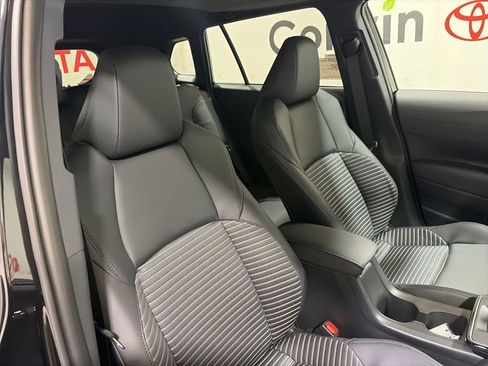 New 2026 Toyota Corolla Cross AWD Hybrid image 14