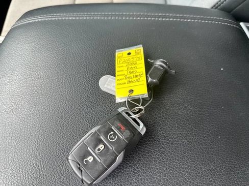 Used 2022 RAM 1500 Big Horn AWD/4WD image 29