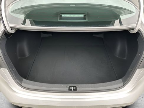 Used 2025 Toyota Corolla LE image 24