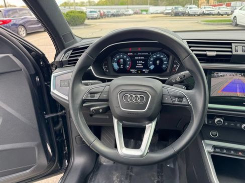 Used 2023 Audi Q3 2.0T Premium w/ Convenience Package AWD/4WD image 12