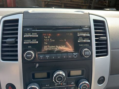 Used 2014 Nissan Frontier SV w/ SV Value Truck Package image 19