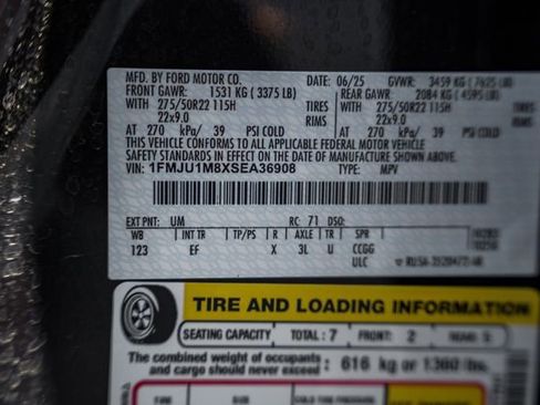 Used 2025 Ford Expedition Platinum w/ Driver's Package AWD/4WD image 55