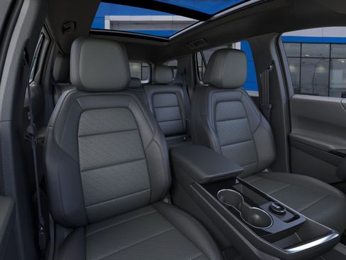 New 2026 Chevrolet Equinox LT w/ Convenience Package II image 16