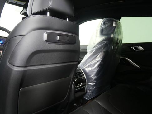 New 2026 BMW X6 xDrive40i image 14