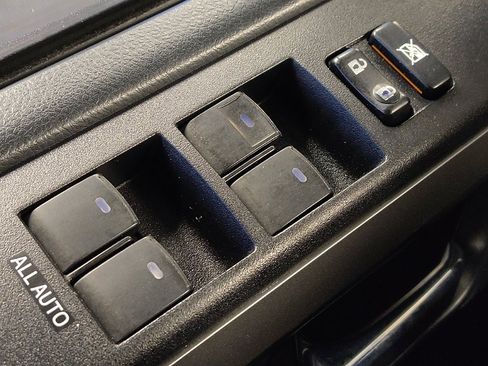Used 2016 Toyota 4Runner SR5 RWD image 27