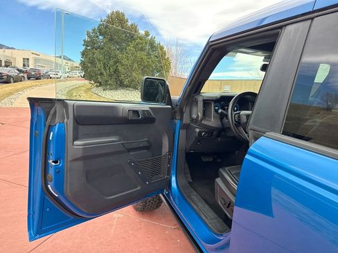 Certified 2025 Ford Bronco Badlands AWD/4WD image 12