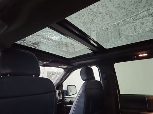 Used 2018 Ford F150 Limited image 22