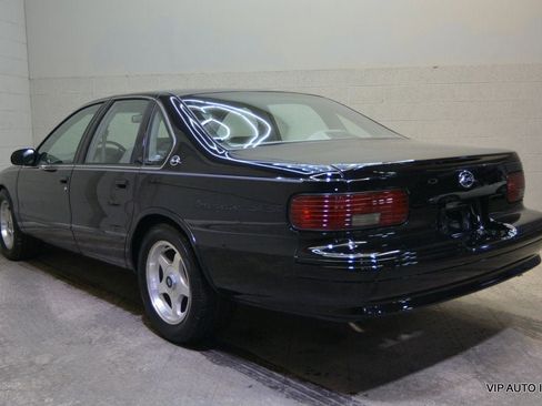 Used 1995 Chevrolet Impala Sedan image 3