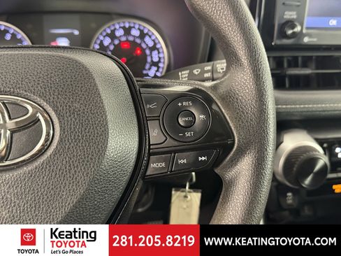 Certified 2021 Toyota RAV4 LE image 25