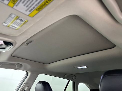 Used 2023 Subaru Outback Limited AWD/4WD image 15