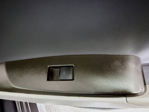 Used 2023 Toyota Camry SE FWD image 30