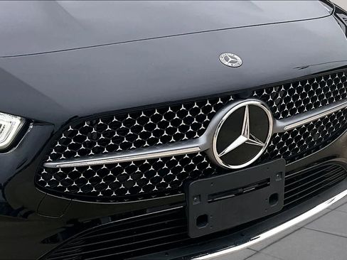 Used 2025 Mercedes-Benz CLA 250 image 34