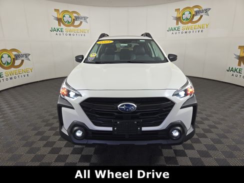 Used 2025 Subaru Outback Onyx Edition AWD/4WD image 2
