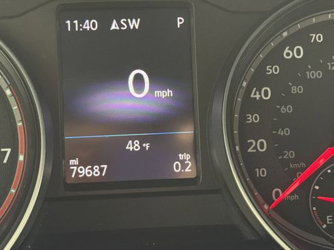 Used 2019 Volkswagen Atlas SE w/ Towing Package image 16