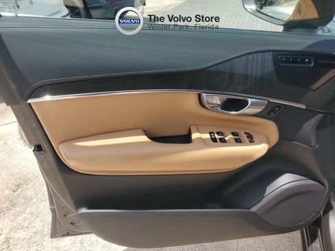 Certified 2024 Volvo XC90 B6 Ultimate w/ Protection Package Premier AWD/4WD image 14