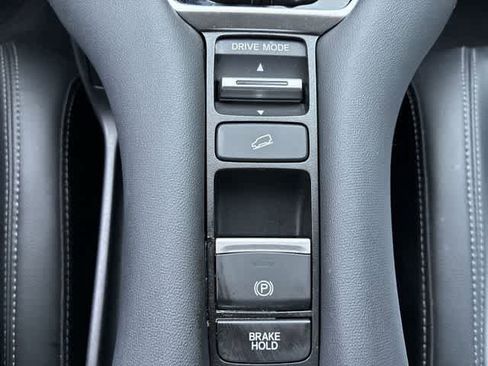 Certified 2024 Honda HR-V EX-L image 49