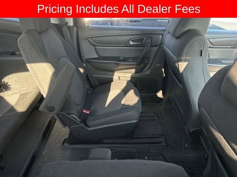 Used 2017 Chevrolet Traverse LT w/ Style and Technology Package AWD/4WD image 4