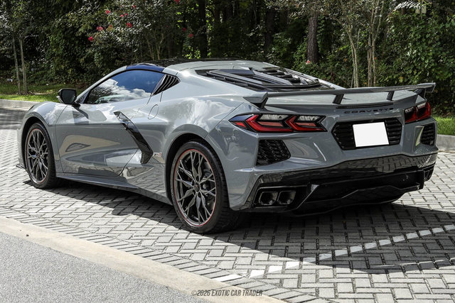 Used 2025 Chevrolet Corvette Stingray Premium Cpe w/ Z51 Performance Package RWD image 6